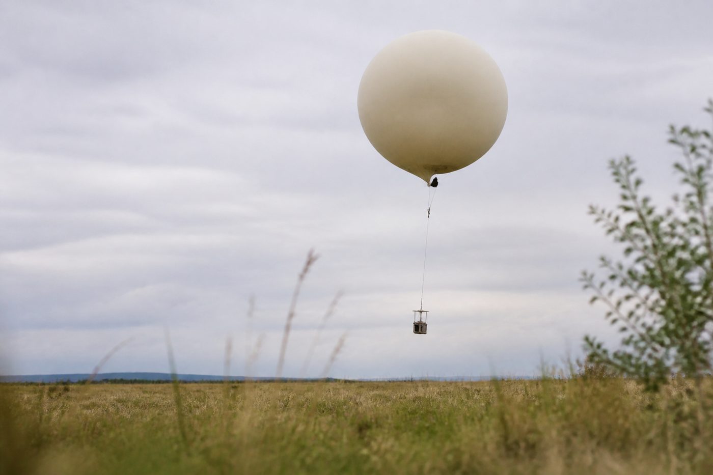 Observation balloons, and the shape that stuck : History of low altitude and tethered aerial photography